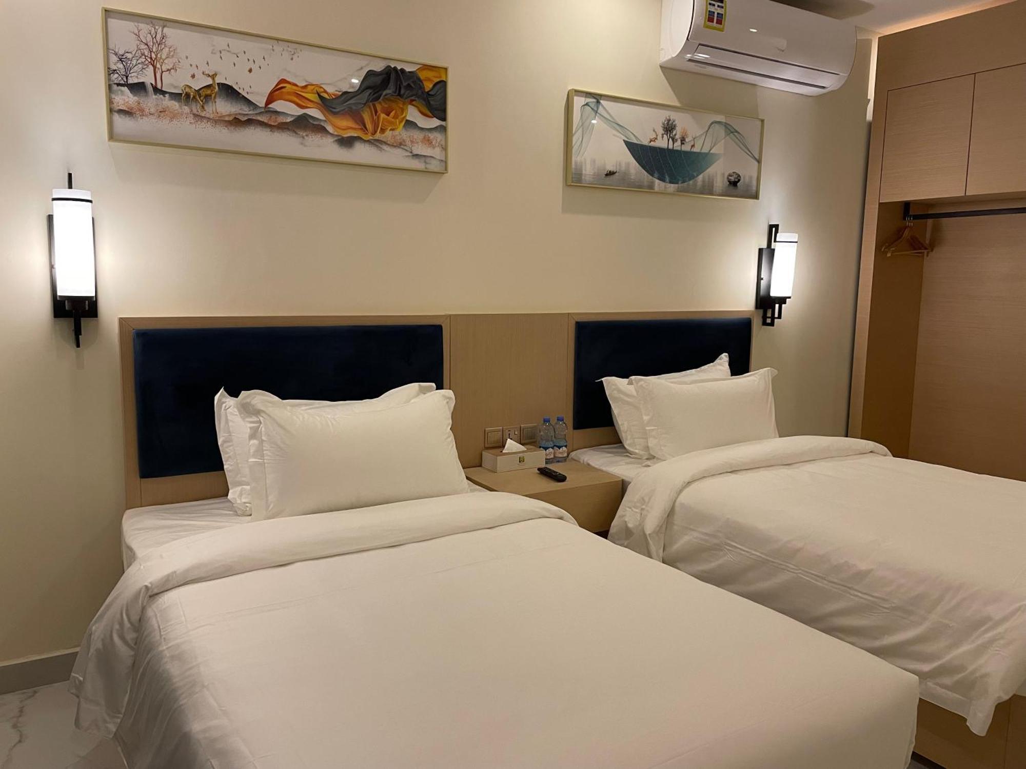 Season Inn Hotel Барка Экстерьер фото