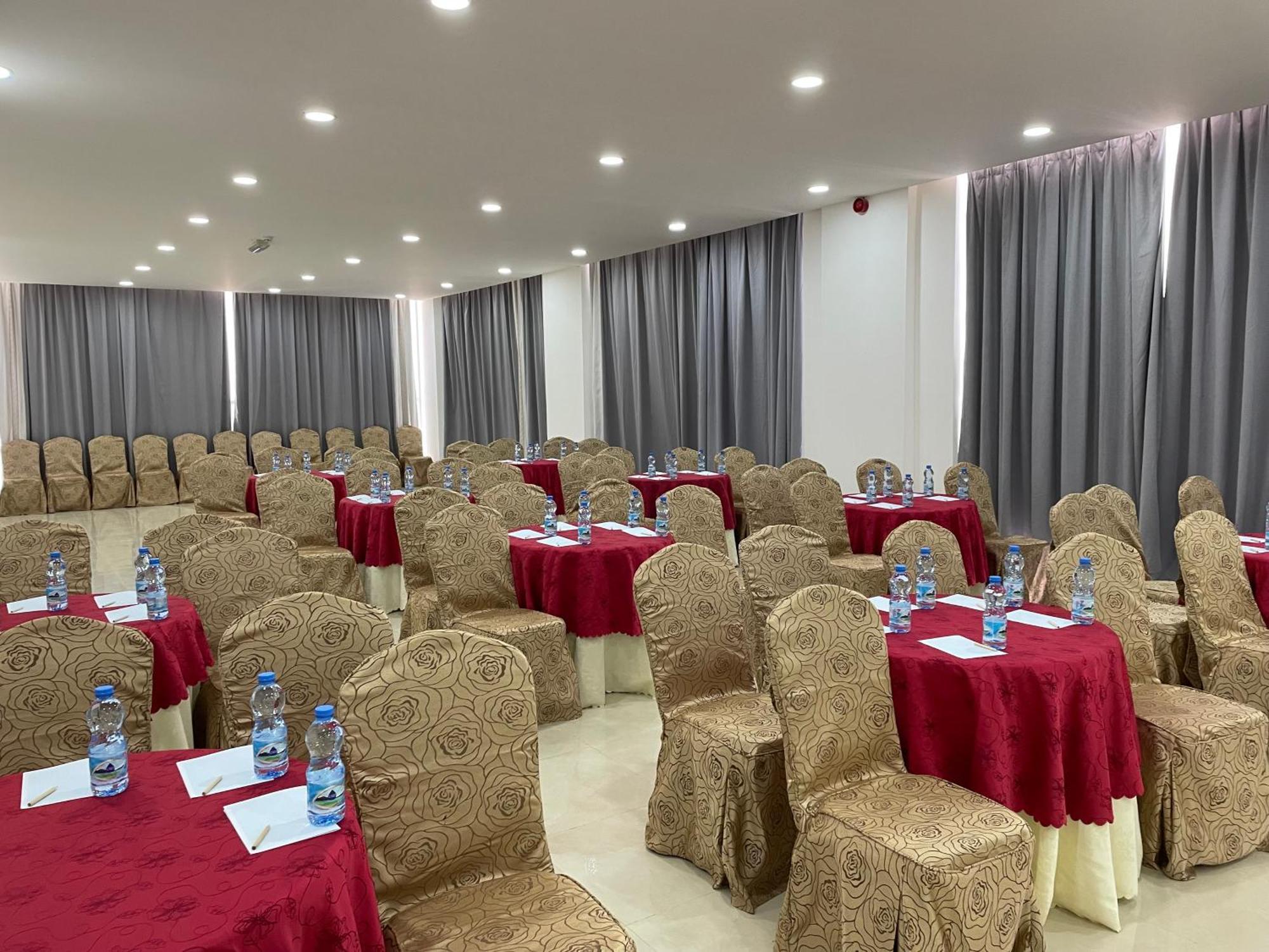 Season Inn Hotel Барка Экстерьер фото
