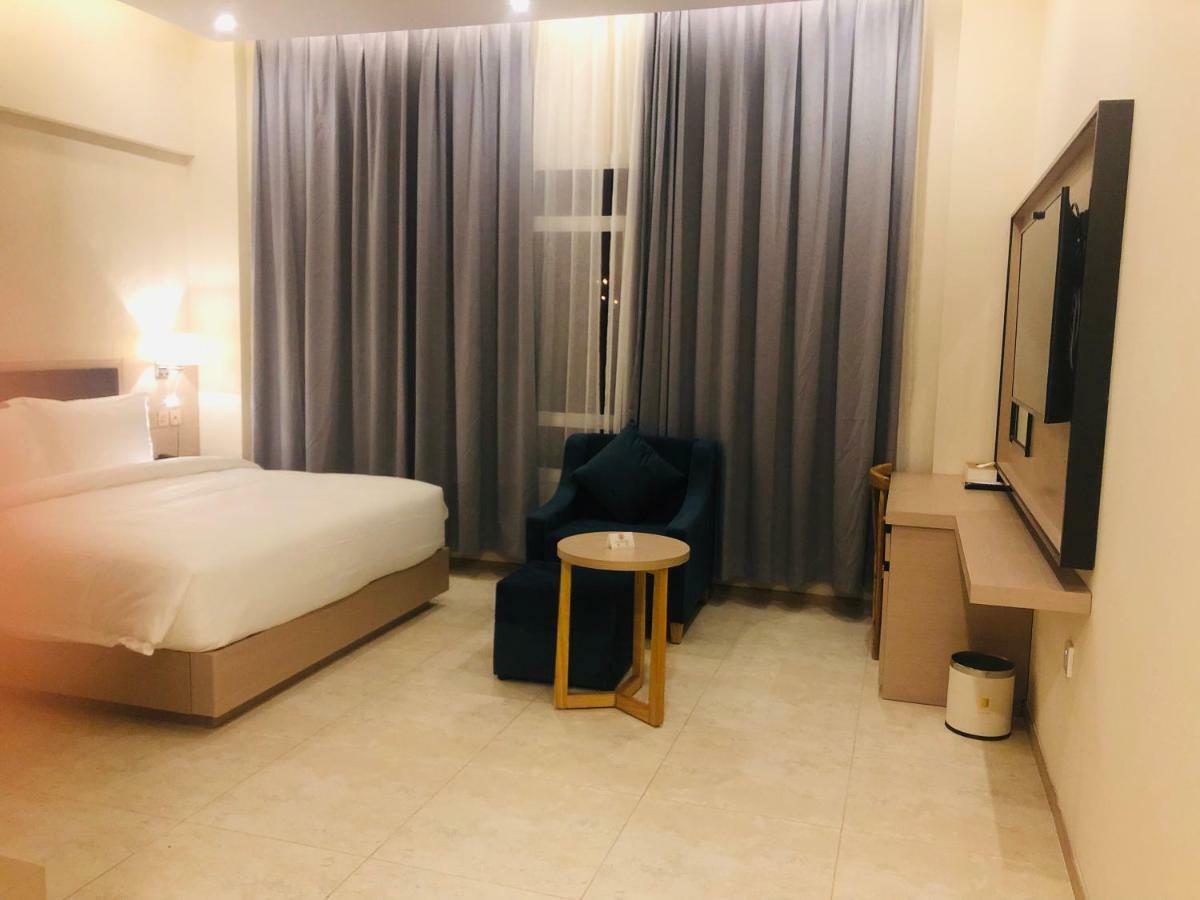Season Inn Hotel Барка Экстерьер фото