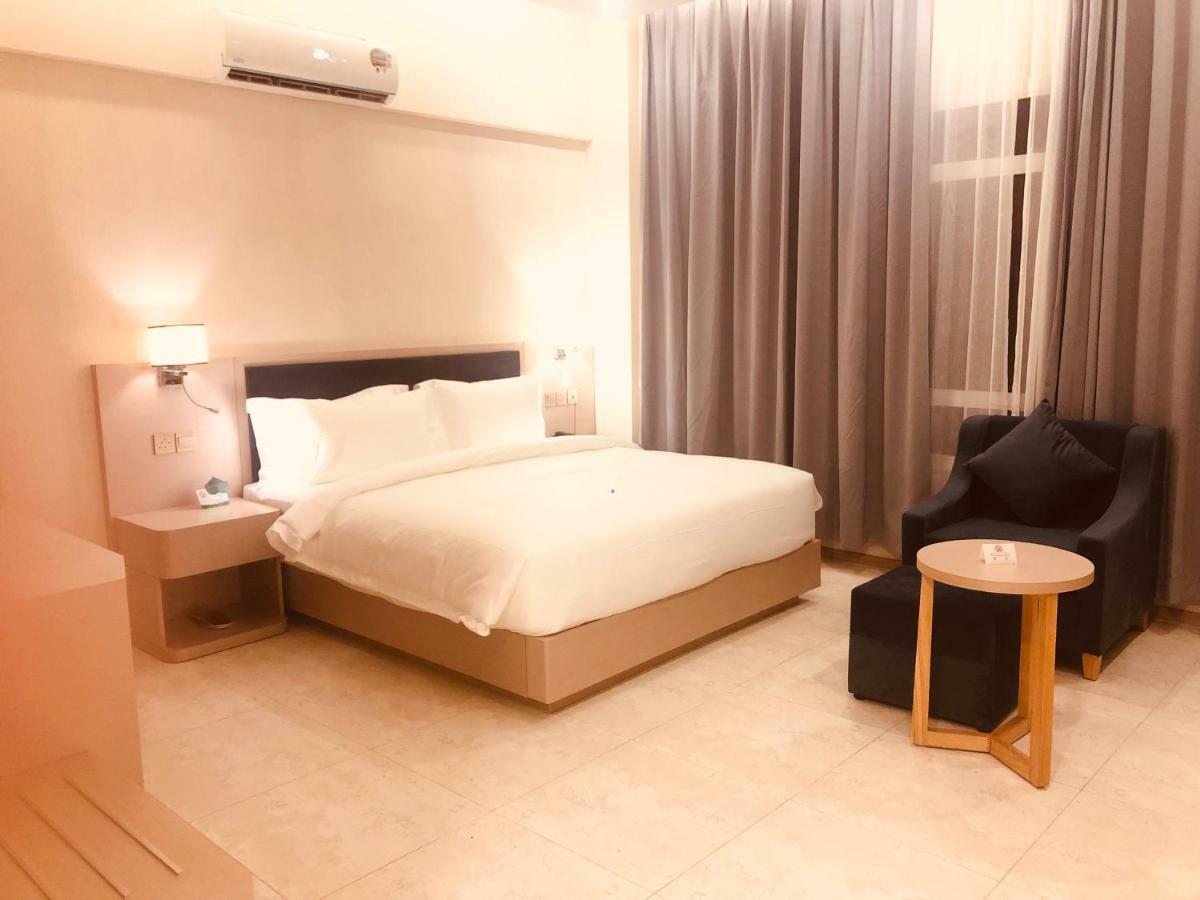 Season Inn Hotel Барка Экстерьер фото