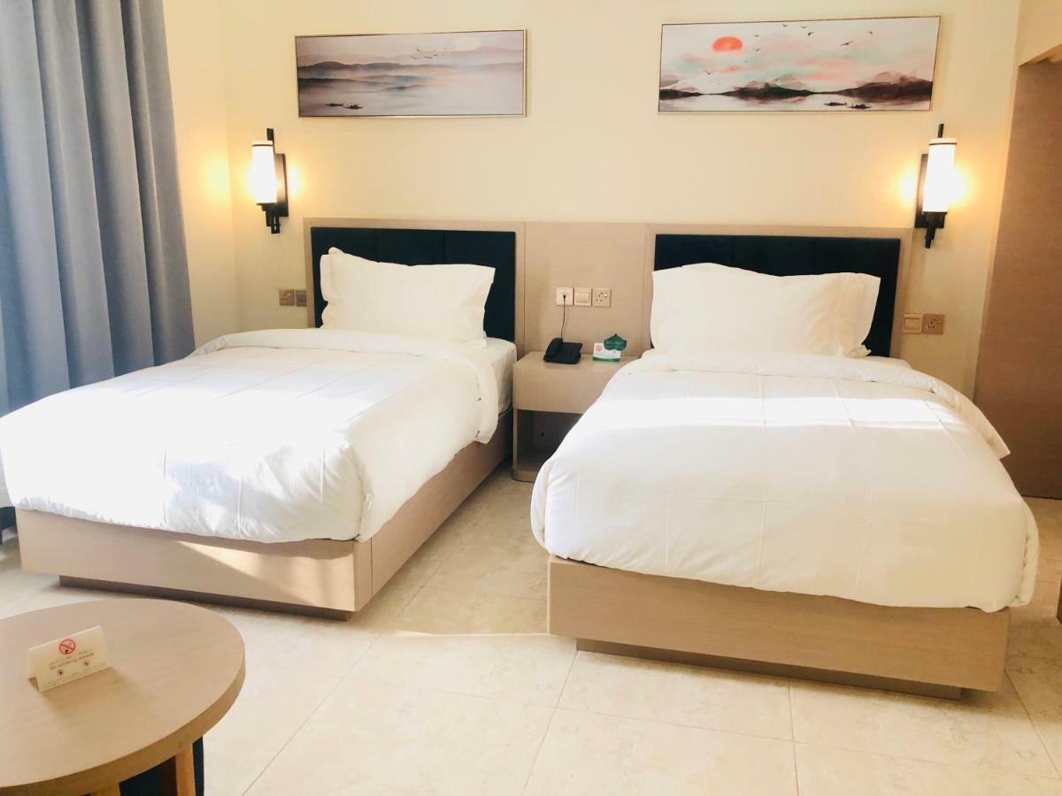Season Inn Hotel Барка Экстерьер фото