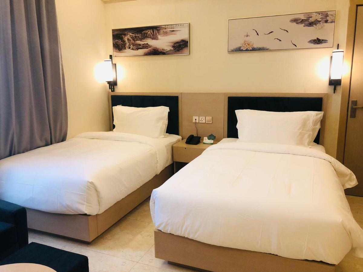 Season Inn Hotel Барка Экстерьер фото