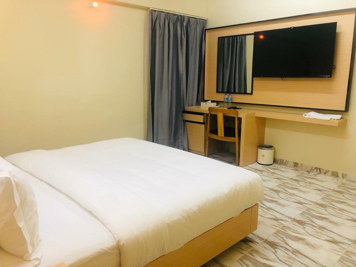 Season Inn Hotel Барка Экстерьер фото