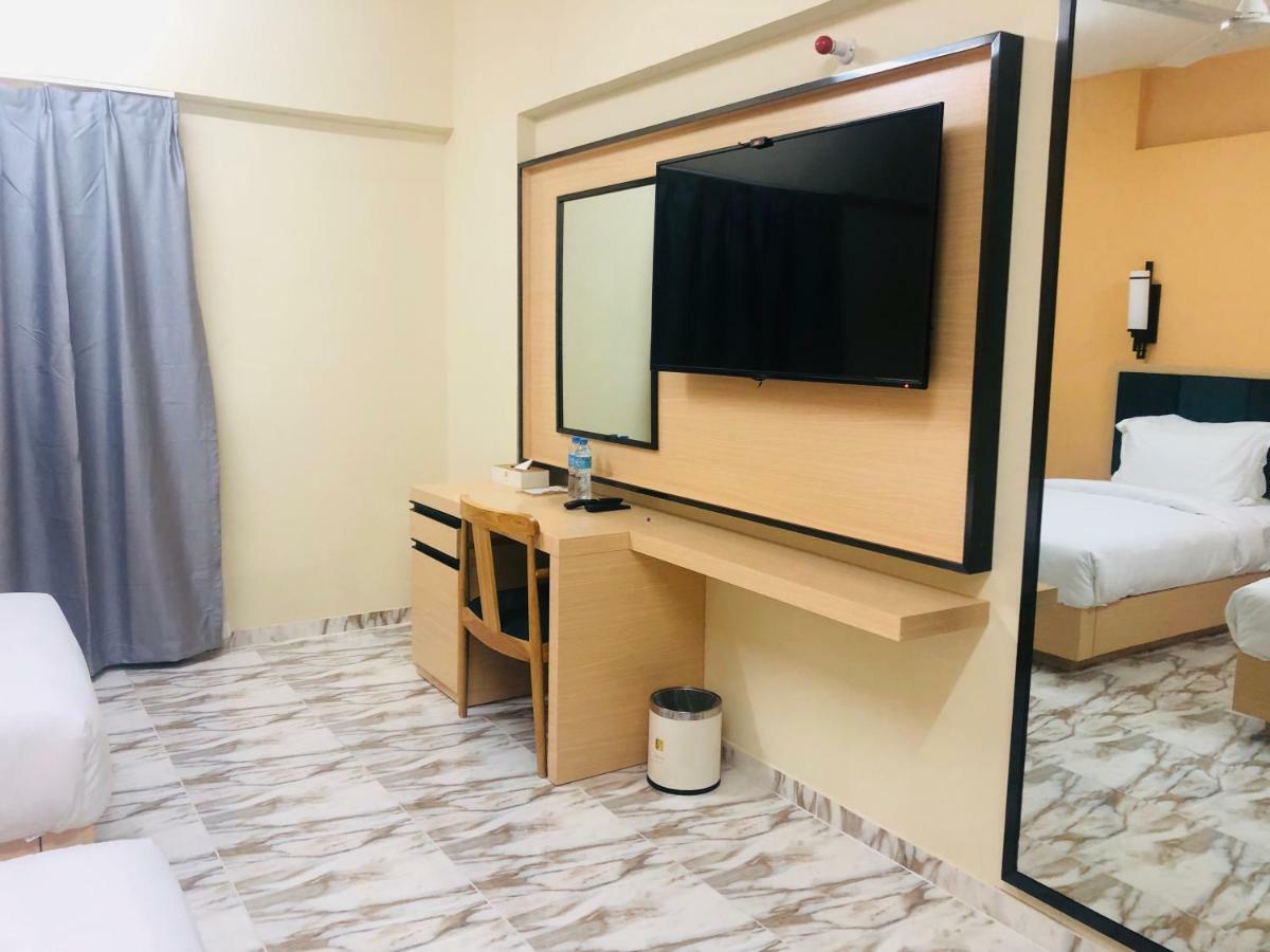 Season Inn Hotel Барка Экстерьер фото
