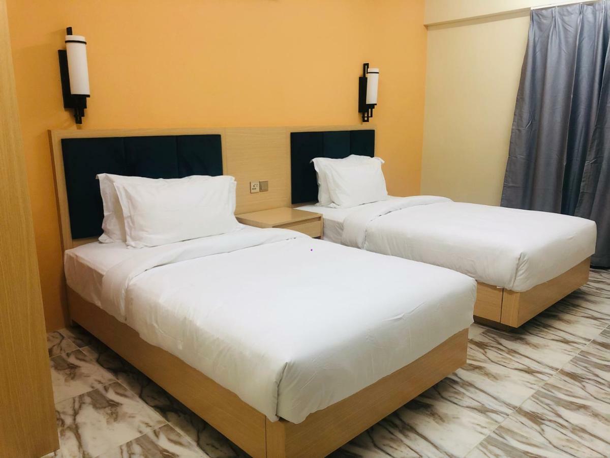 Season Inn Hotel Барка Экстерьер фото